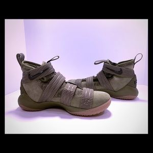 Nike Lebron Soldier XI 11 SFG Olive 897646-200 M/7